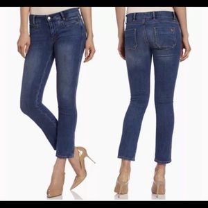 Stylish Indigo Women's Cropped Jeans